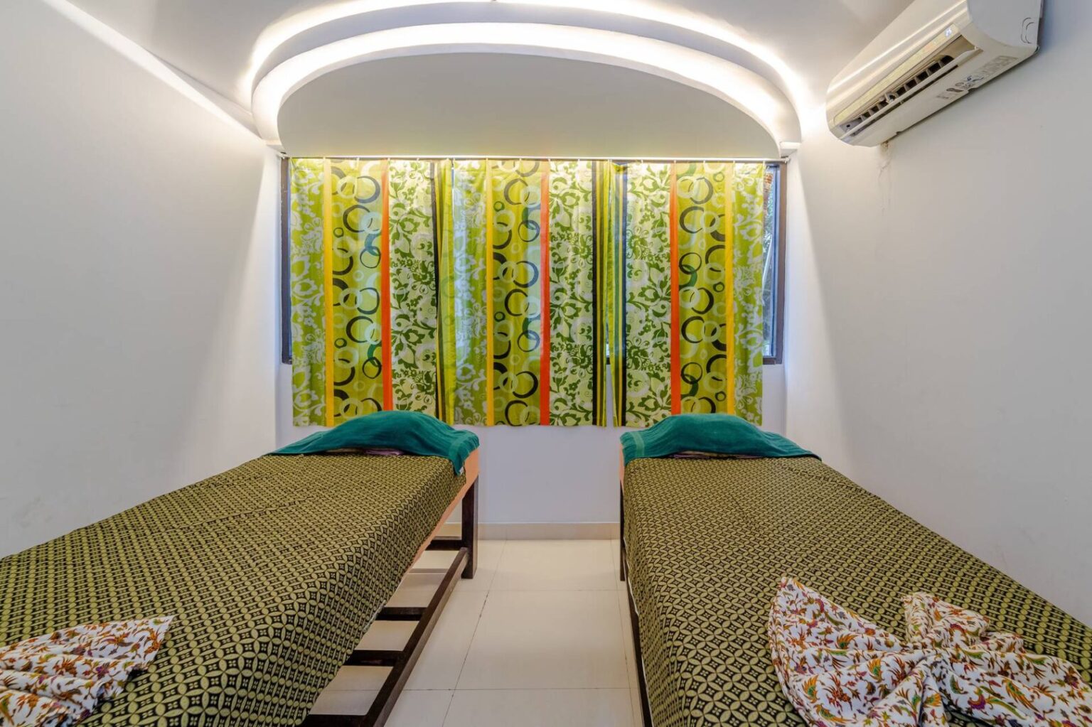 Cross-Vibe-Paasha-Atelier-Bali-Kuta-Spa-2