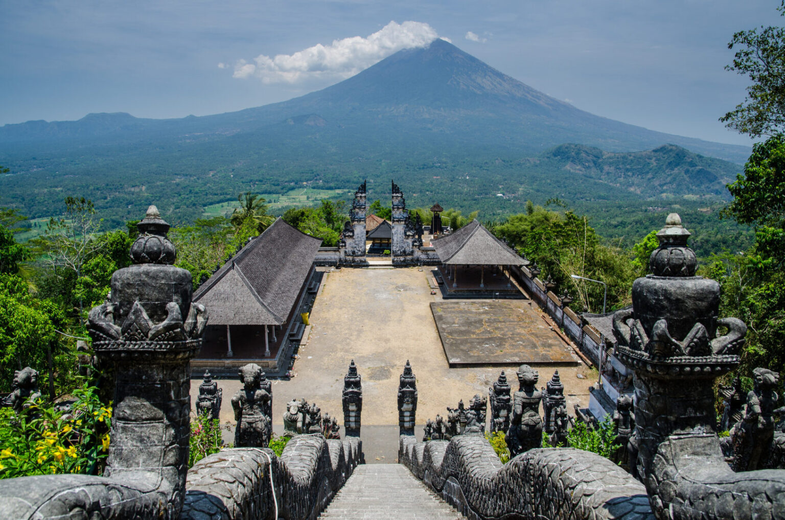 lempuyang-temple-2