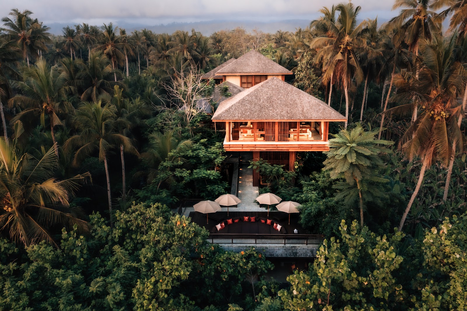 Treehouse villa hidden in the jungle at Lost Lindenberg